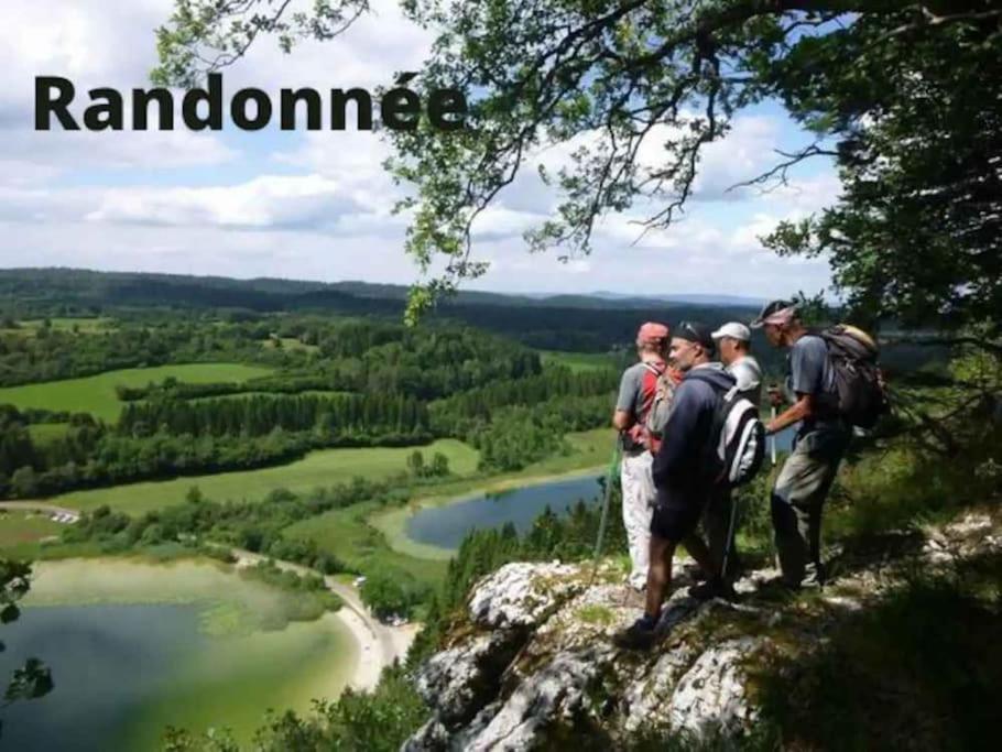 Superbe Appartement Au Coeur Du Jura شامبيانول المظهر الخارجي الصورة