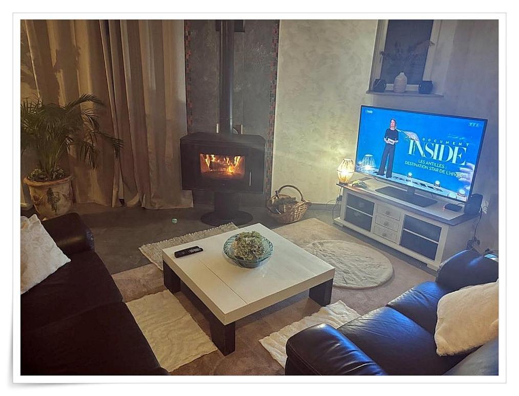 Superbe Appartement Au Coeur Du Jura شامبيانول المظهر الخارجي الصورة